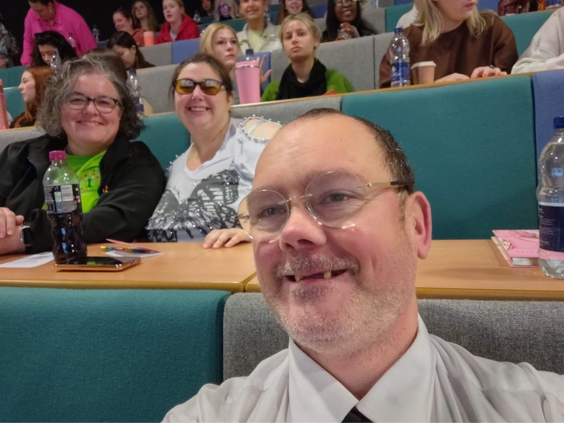 PaulaMc007's tweet photo. #Oliverscampaign 
@NikkiParry1 @Debaungmencap @dan_scorer 
It was a privilege to meet @BeWellLearning team today at @LivUniNursing #timeforchange conference They have contributed to the delivery trials of The Oliver McGowan Mandatory Training with so much passion &amp; enthusiasm https://t.co/SU0ybwzRN5