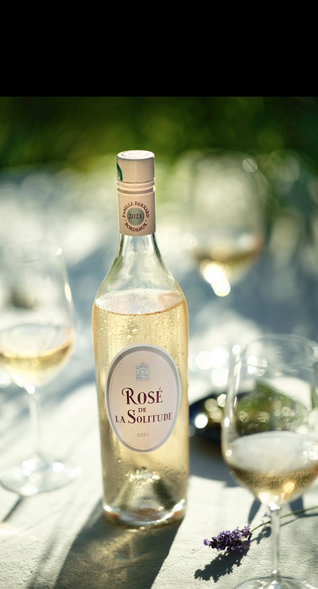 Comme un air d’été indien,

Et le temps du Rosé se prolonge.

Rosé de la Solitude 2021

Teinte très pâle, brillante.
Aromes fraise des bois, fruits exotiques blancs.
Bouche ronde fruitée à souhait, harmonie et fraicheur.
Finale gourmande.

à 10° C 
Au Domaine et boutique en ligne