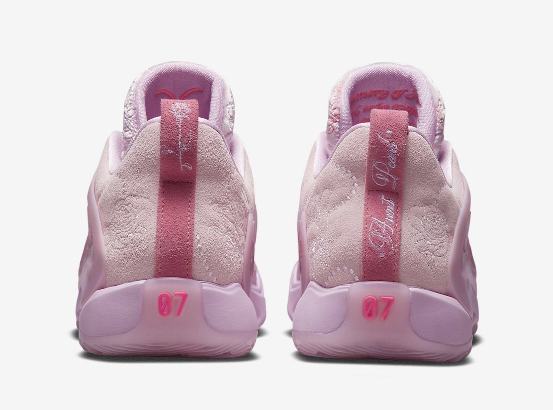 nicekicks's tweet photo. Nike KD 15 “Aunt Pearl” 🎀 https://t.co/k9T8Ml9e3O