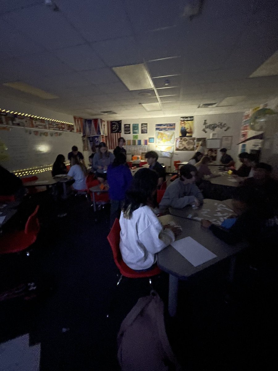 AmandaAGuthrie's tweet photo. My AVID 3 classroom was attacked by zombies! 🧟‍♂️ 🧟‍♀️ Luckily, my students were great planners, collaborators, and communicators so we were able to survive (…most of us)! https://t.co/BEW5z8kqSm