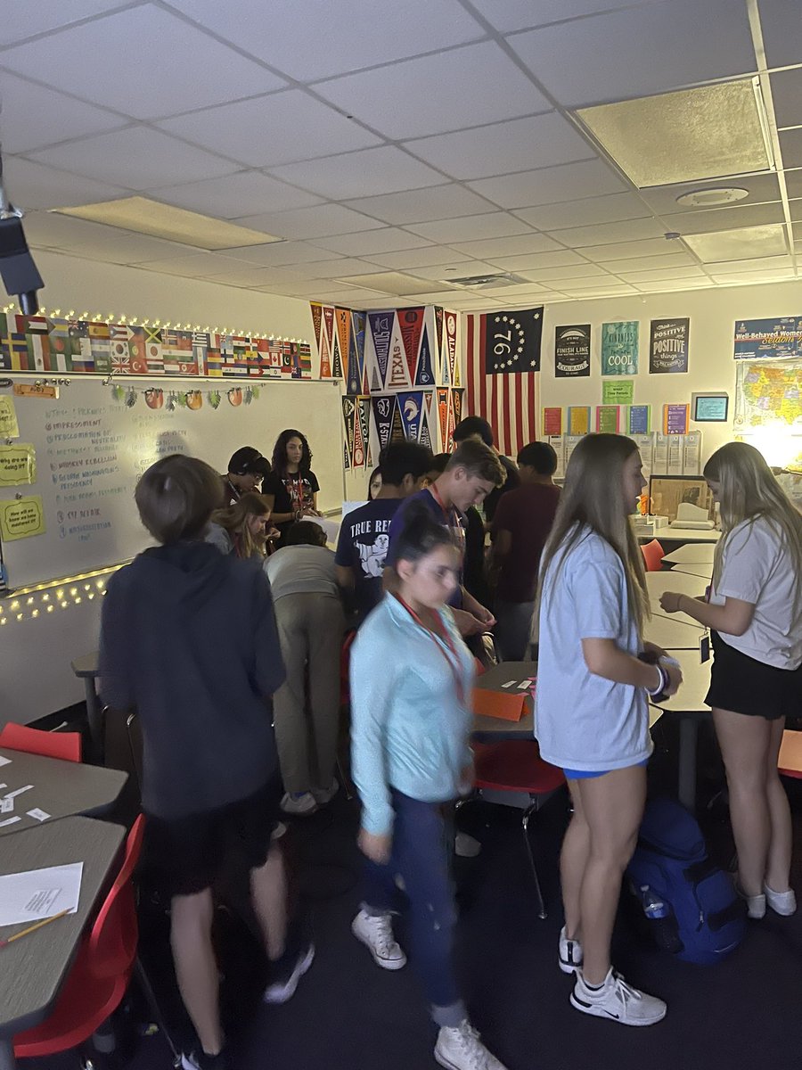 AmandaAGuthrie's tweet photo. My AVID 3 classroom was attacked by zombies! 🧟‍♂️ 🧟‍♀️ Luckily, my students were great planners, collaborators, and communicators so we were able to survive (…most of us)! https://t.co/BEW5z8kqSm