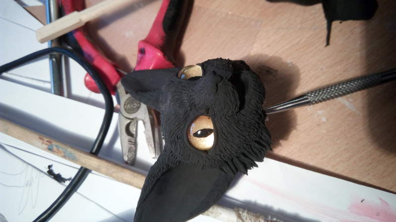 rivalmit's tweet photo. Decapitated head! D: (WIP #15 Bat kitty with Yarn) https://t.co/Gt6TVoNNwV #bat #kitty #batkitty #art #sculpture #ef26 #eurofurence #yaen #play https://t.co/pMMcDK9OXf