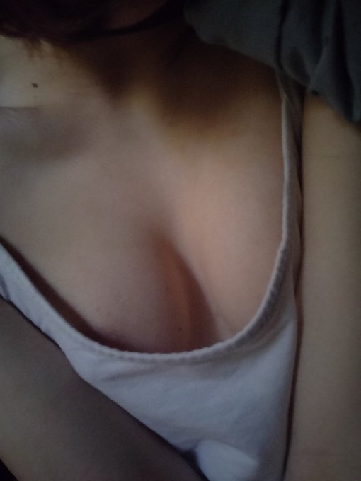 Shit I'm horny again and I don't wanna get out of bed, but here's a picture of my cleavage I just took<a href="/tag/nsfw"class="tags"><span>#nsfw</span></a><a href="/tag/booba"class="tags"><span>#booba</span></a><a href="/tag/onlyfans"class="tags"><span>#onlyfans</span></a><a href="/tag/fansly"class="tags"><span>#fansly</span></a>
