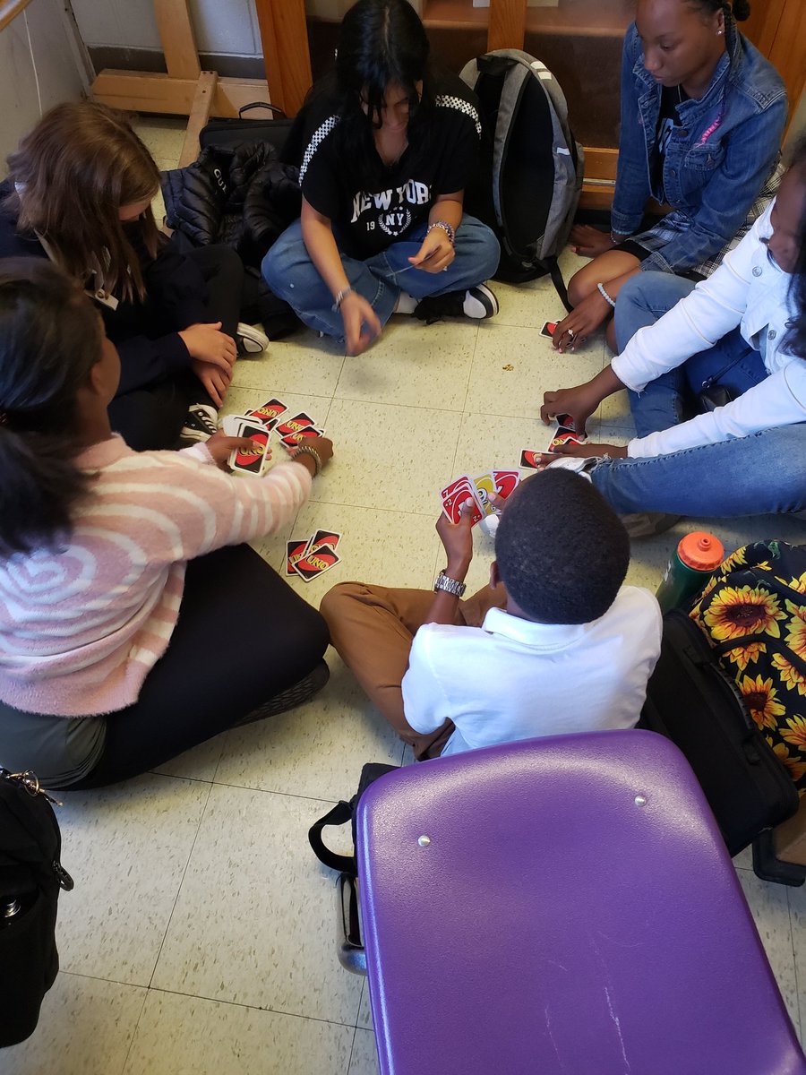 ibscience17's tweet photo. @jcibmiddle 6-8 grade Ss enjoyed club day w/strategic gaming! Even  @lightseer dropped in &amp; played some chess!
#IB_risktakers #IB_openminded #IB_balanced 
@JEFCOED @LeslieCRichard2 @JCIBSchool https://t.co/qMxRSBawV3