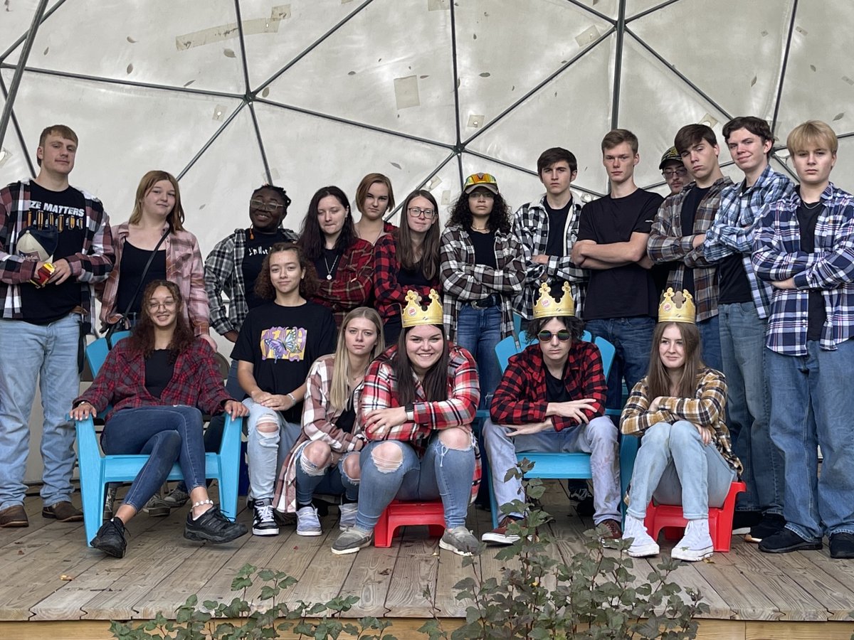 The Senior Class took a trip to The Blueberry Treehouse Farm in West Falls last week. Students enjoyed exploring the grounds and participating in a class photo shoot. #WeAreWestValley