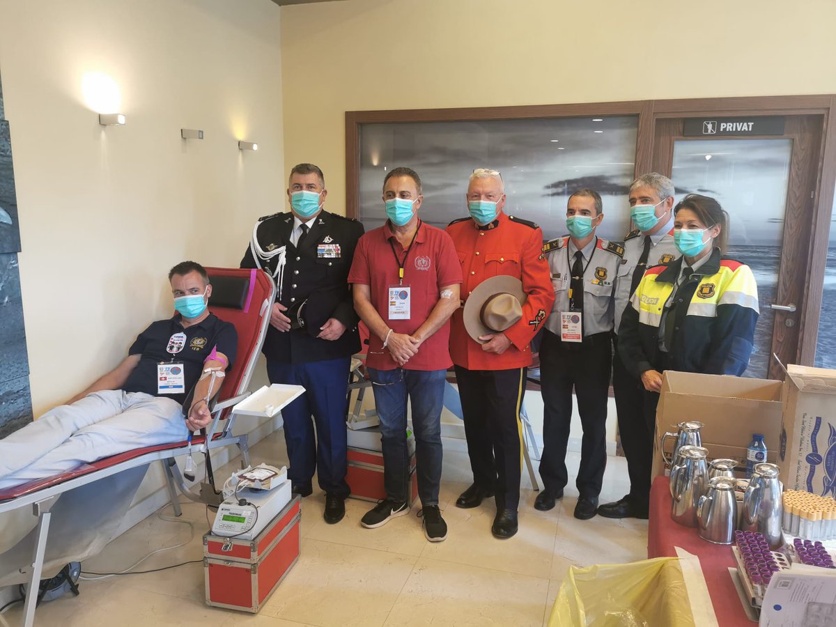 donarsang's tweet photo. Gràcies a totes les donacions de sang i plasma avui a #LloretdeMar durant el 65 Congrés #IPA a @EveniaHotels. La vostra ajuda és imprescindible! https://t.co/YZA8M12Eq4