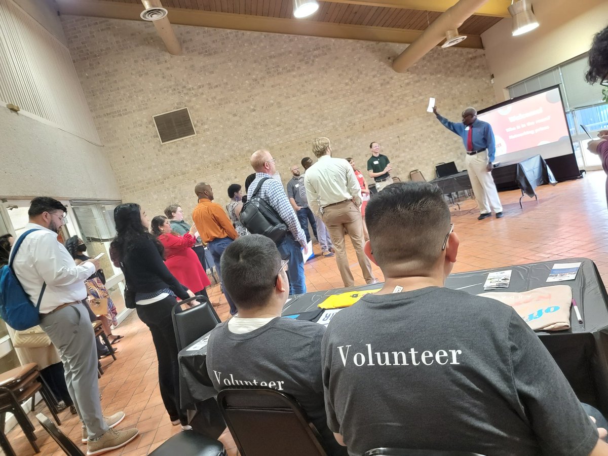 itsmrsmadrigal's tweet photo. Thank you @alamodata for the opportunity to showcase our work! Students even learned about networking and I got to see an old friend who I barrista'ed with back in the day! https://t.co/FFYDe5t08a