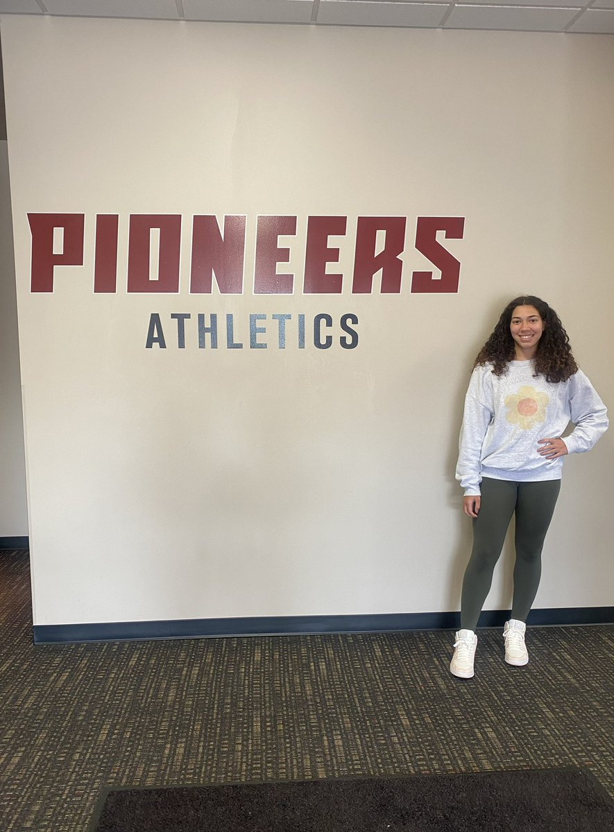 _averysims_'s tweet photo. Thank you for having me on campus today for an unofficial visit to see the facility! Looking forward to my official visit in November! @TransyXCTF @TransyAthletics https://t.co/fIaomwjfJ1