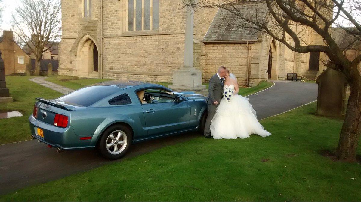 SupercarWedding's tweet photo. A stunning addition to the family and ready for bookings. 
Blue American Classic Ford Mustang with beautiful cream leather interior. https://t.co/TlSzEVUjOO