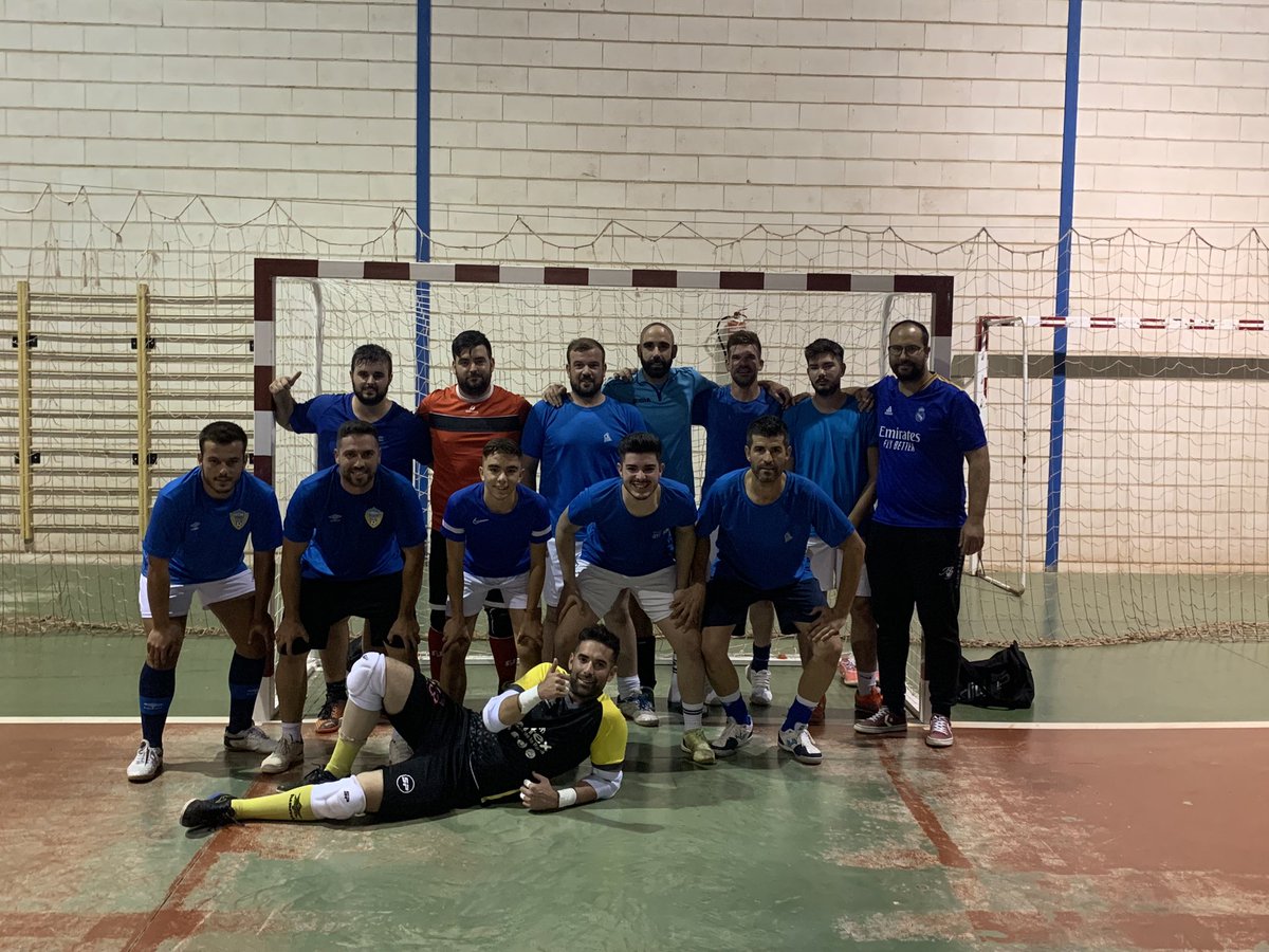 CDFS_Palomas's tweet photo. 🚨 Finaaallll. Victoria de los nuestros en el último enfrentamiento de la pretemporada por 4-2 ante un rival siempre complicado. Goles de Daniel x2, Ruben, Alberto. A por el inicio ligero. 

#juntosporunailusion 💙🤍 https://t.co/nCGxD7vPl5