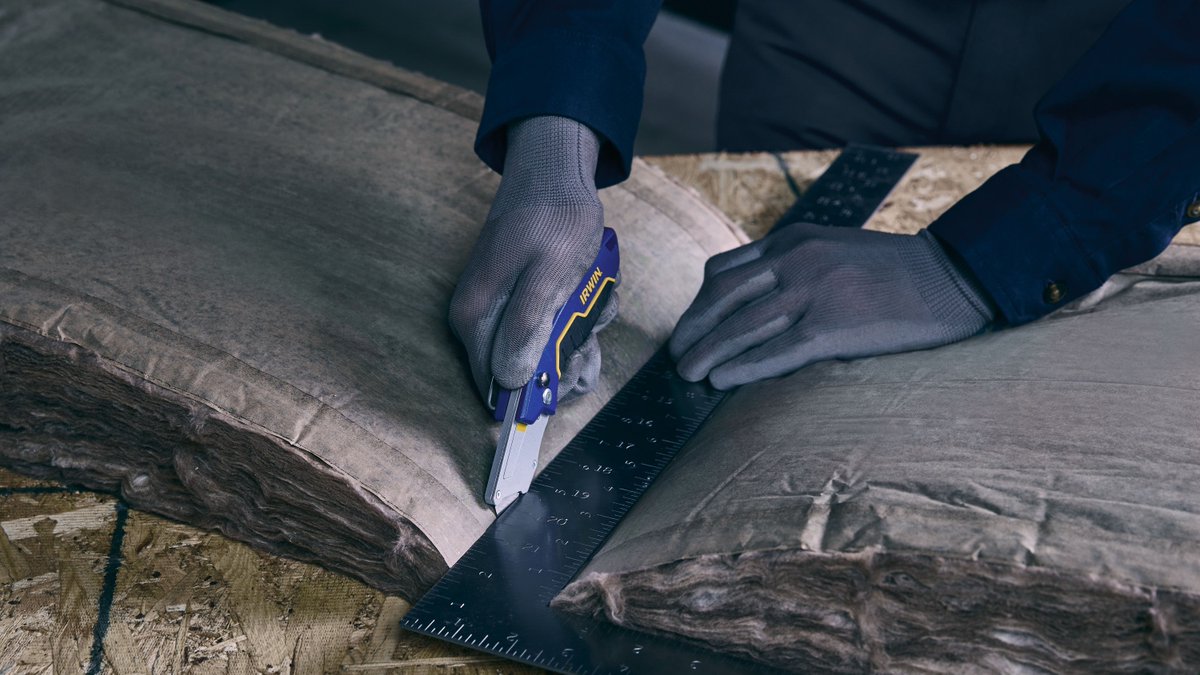 Going through blades left and right? Our ProFlip™ 3-Blade Folding #UtilityKnife is designed with onboard storage for up to 5 extra #blades. Get yours at <a href="/Lowes/">Lowe's</a> and other select retailers: low.es/3E7Yneu