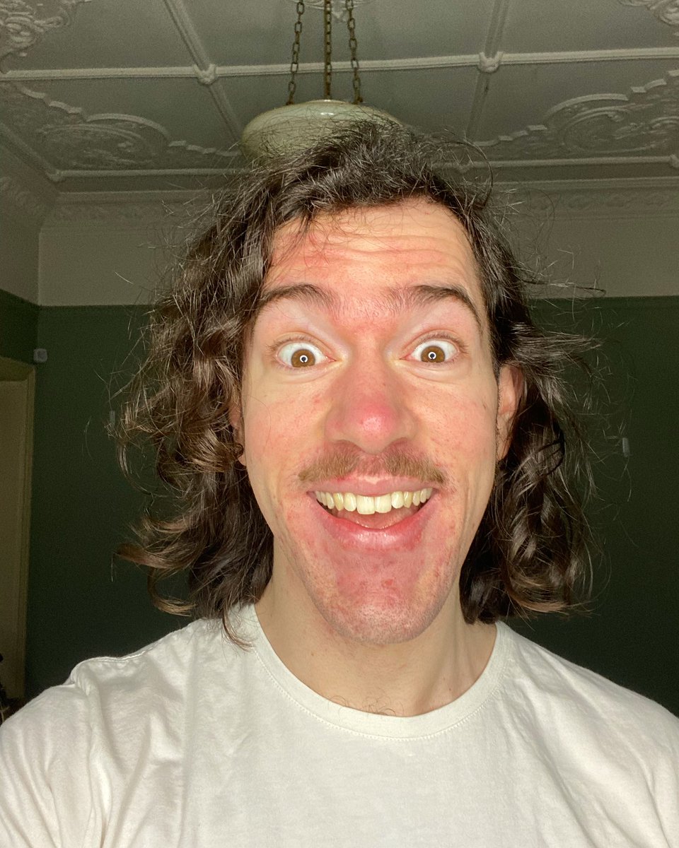 New video out in 24 hours! I miss you all and can’t wait to be back!! 😃🐇🐠