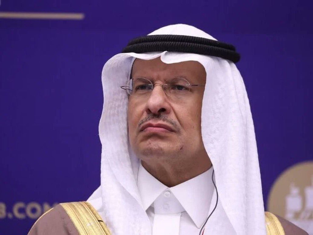 SoonSaudi's tweet photo. المملكة العربية #السعودية تبني ولا تهدم ❤️🇸🇦

- وزير الطاقة الأمير عبدالعزيز بن سلمان https://t.co/HfJgypEUwC