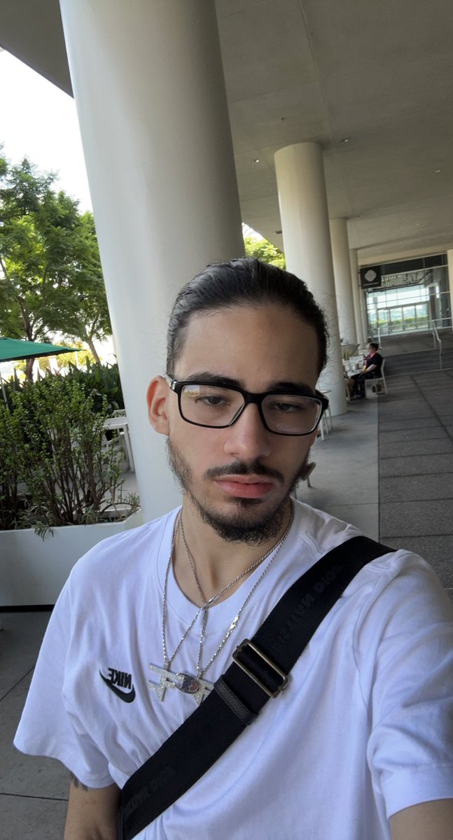 Alina The Hoekage 🌹 on Twitter "RT FaZeSway meet me at twitch con