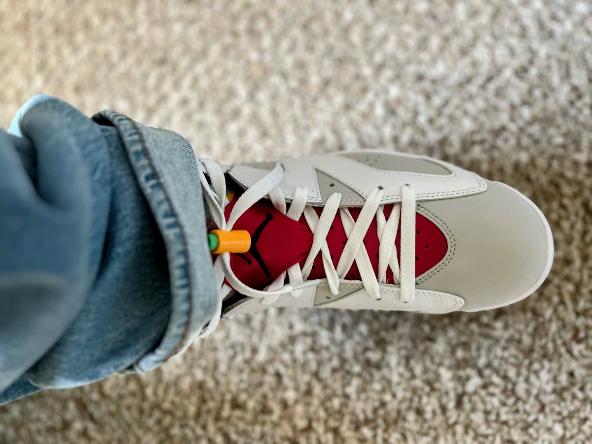 son_dean's tweet photo. Had these on ice for a loooong time and I really think todays the day…
KOTD @Nike Jordan 6 Hare x FOTD @HatClub Pirates
#yoursneakersaredope
#PINdejos
#PINdejas
#NUMaera
#Jordan6
#Hare https://t.co/Vs1rtB45WF