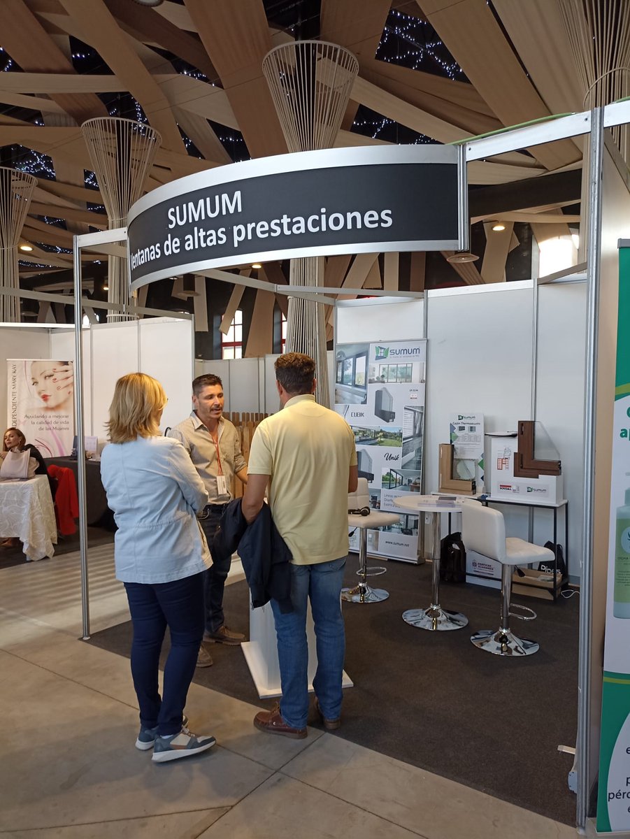SUMUMPVC's tweet photo. Desde hoy viernes día 7 hasta el domingo 9, estamos en la Feria General de Muestras de Granada. Un evento para convertir tu hogar en un espacio único.
@FERMASA_GRANADA
#sumum #diseño #estética #ventanassumum #ventanasdealtasprestaciones #ventanaseficientes #thermofibra https://t.co/PNXVsB2TvE