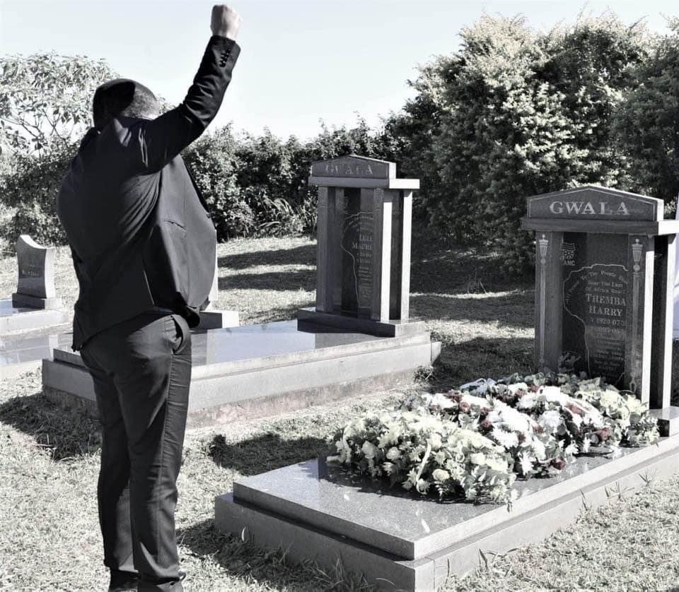 Panyaza Lesufi tweet media