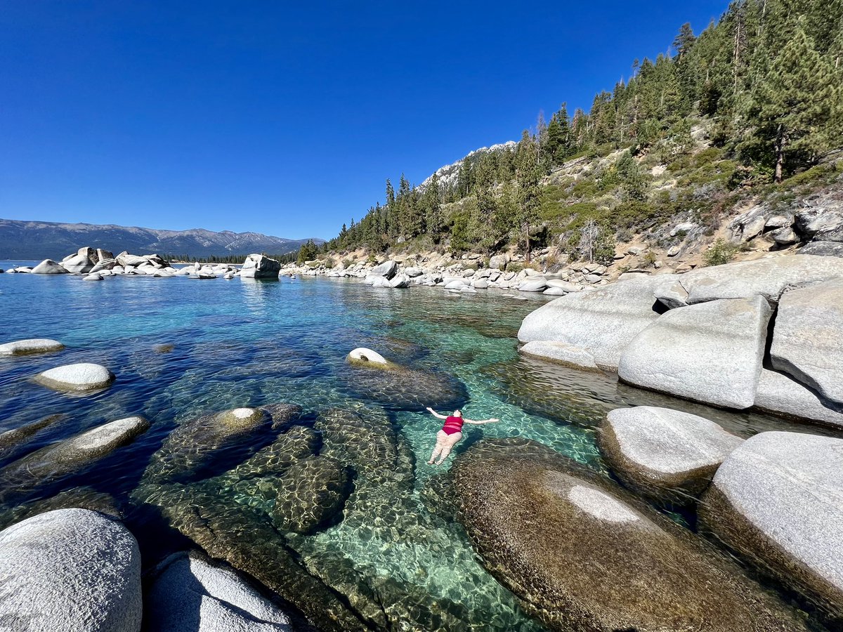divergenttravel's tweet photo. Weekend Goals - Nothing but floating amongst pure nature💙
We explored the #LakeTahoeLoop while being
hosted by @TravelNevada
#TravelNevada
#NVRoadTrip #LakeTahoe #weekendvibes #WeekendPlans https://t.co/2tjqBQX7v6