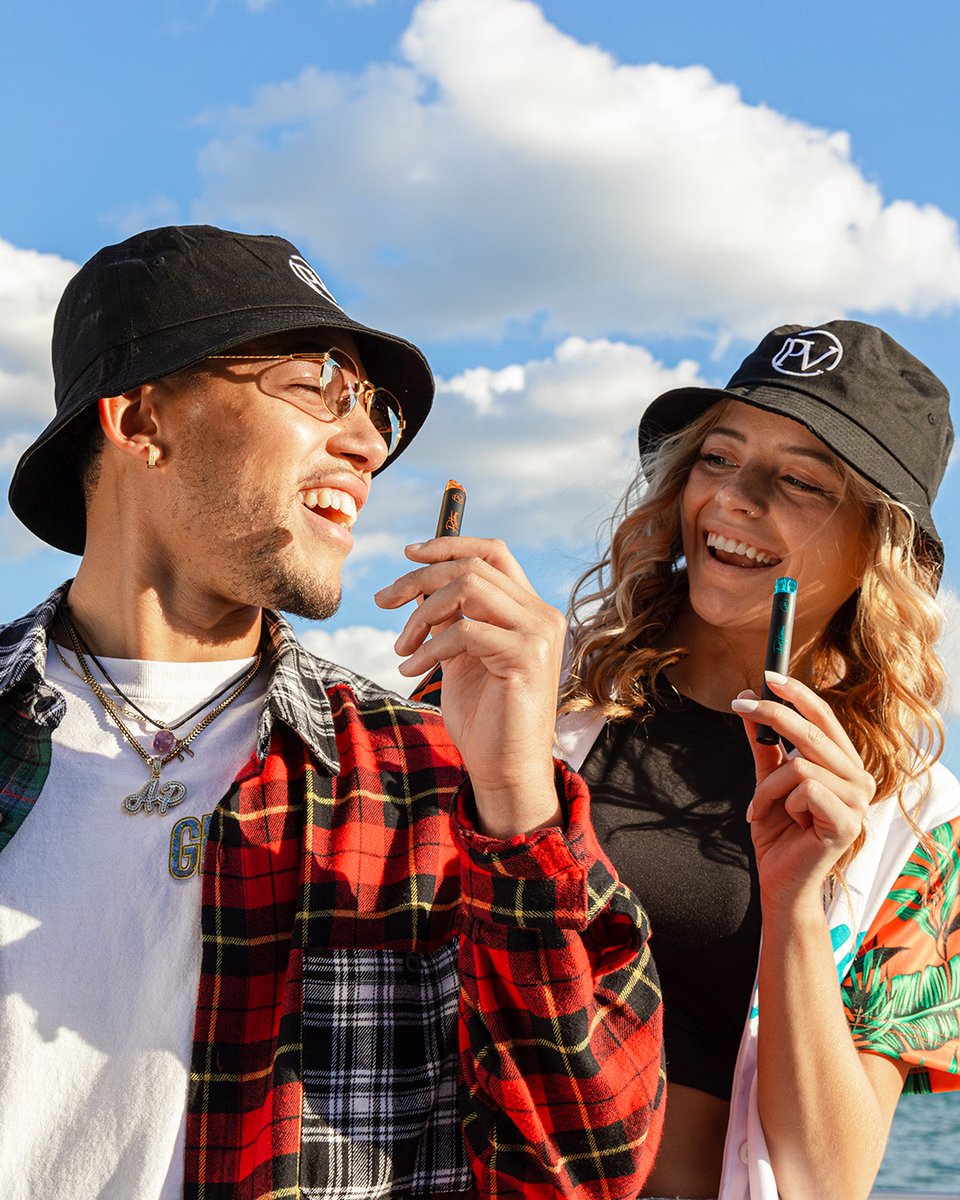 Tag a friend that needs to try some Platinum Skybar Disposables! 👀

Available in MI.