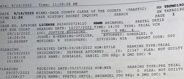 dadams7308's tweet photo. El colombiano que supuestamente reclutó a los ex soldados acusados de asesinar al presidente Moise de Haití ha permanecido en paradero desconocido desde julio 2021. Hoy tenía una cita en el tribunal de tráfico de Miami. Fue multado con 277 dólares por una infracción de luz roja. https://t.co/AwwKBchcyU