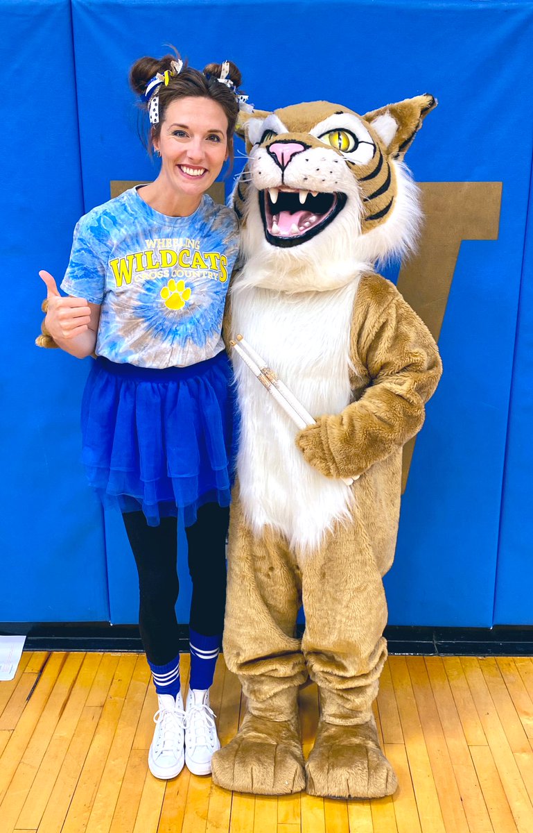 ProfesoraPedey's tweet photo. HAPPY HOMECOMING, WILDCATS! https://t.co/iDXjZeX99V