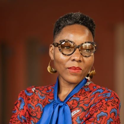 Conférence - Politiques, pratiques et théories des (cyber)féminismes africains francophones, par Odome Angone, titulaire de la chaire Mobilité du <a href="/CCRMF_UOttawa/">CCRMF</a>, invitée par <a href="/DesrosiersME/">Marie-Eve Desrosiers</a>. 
🗓️Jeudi 20 octobre, 9h00-10h30 (salle FSS 4004). Inscriptions ➡️bit.ly/3fQv06h