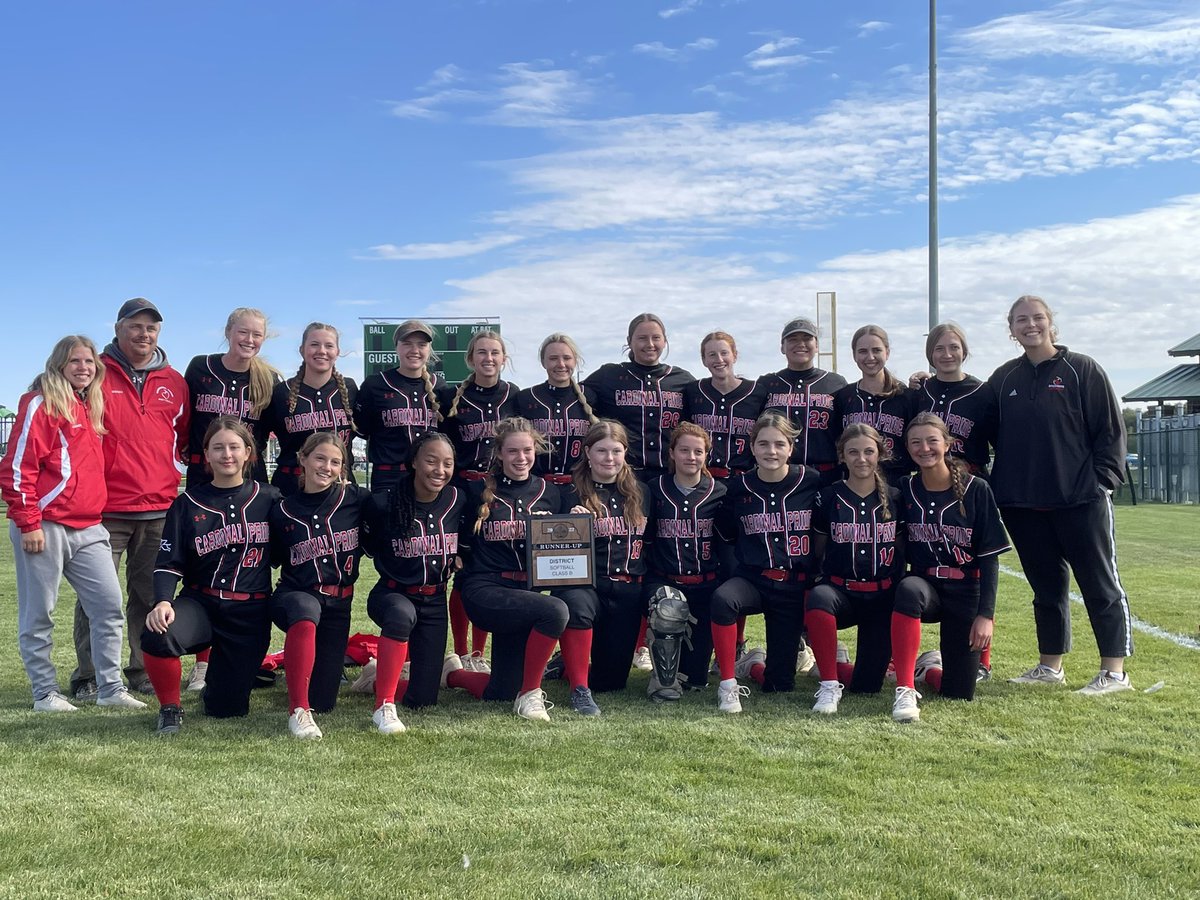 Our @CardinalPrideSB Team is District runner up and we could not be more proud of this group of ladies. Fantastic season!!❤️🦁#rollcardinalpride