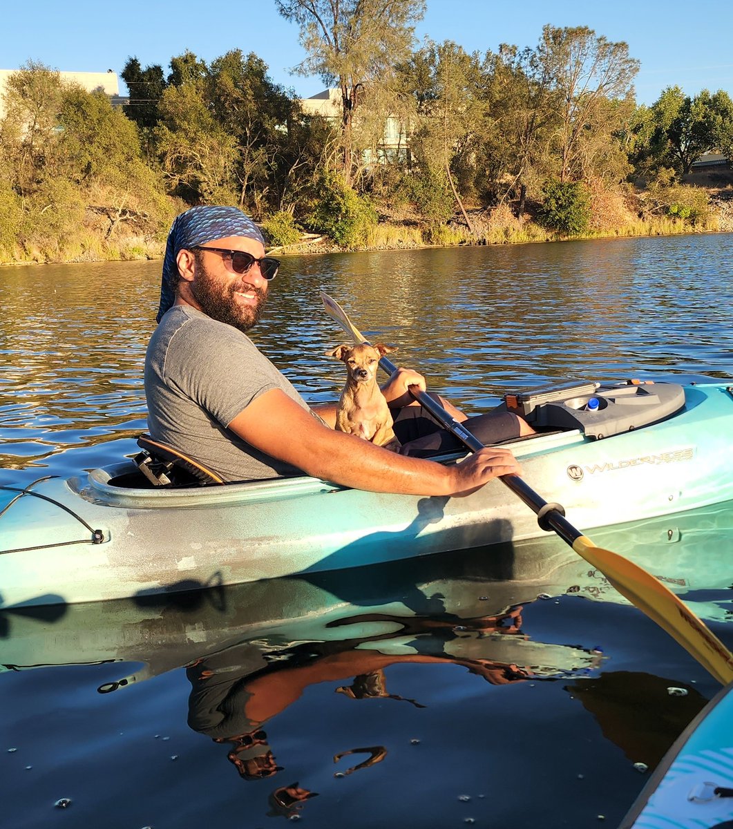 Just a post to show off our cute dog kayaking with my partner. LOOK AT HER, SHE'S SO PRECIOUS. #cutedog