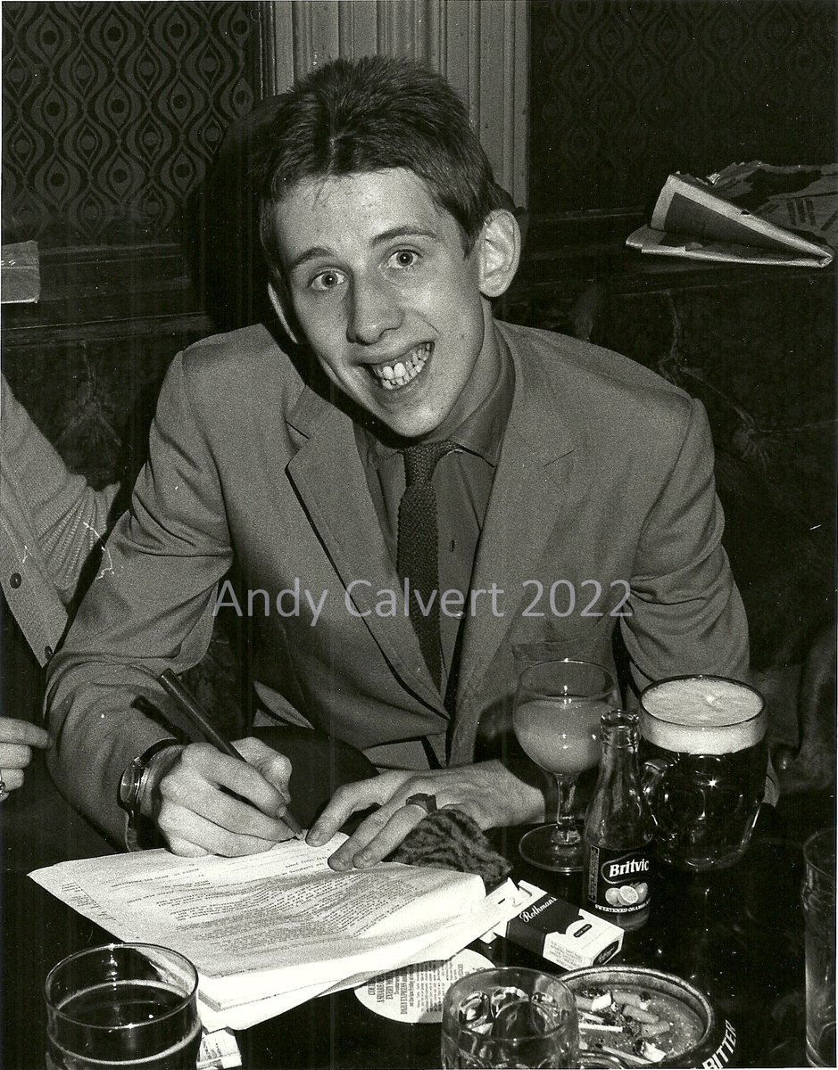 LightFrameShoot's tweet photo. @RichardBalls @OmnibusPress @EtainsDream @SharonShannon99 @mundyirl @thecatclubbers @croninmusic @tomhappens Here's another you wont have seen before, Richard. Shane signing his contract with Soho Records in the upstairs bar at The Cambridge, Cambridge Circus, 1978-ish. #ShaneMacGowan #TheNips https://t.co/hYyGX1cyYS