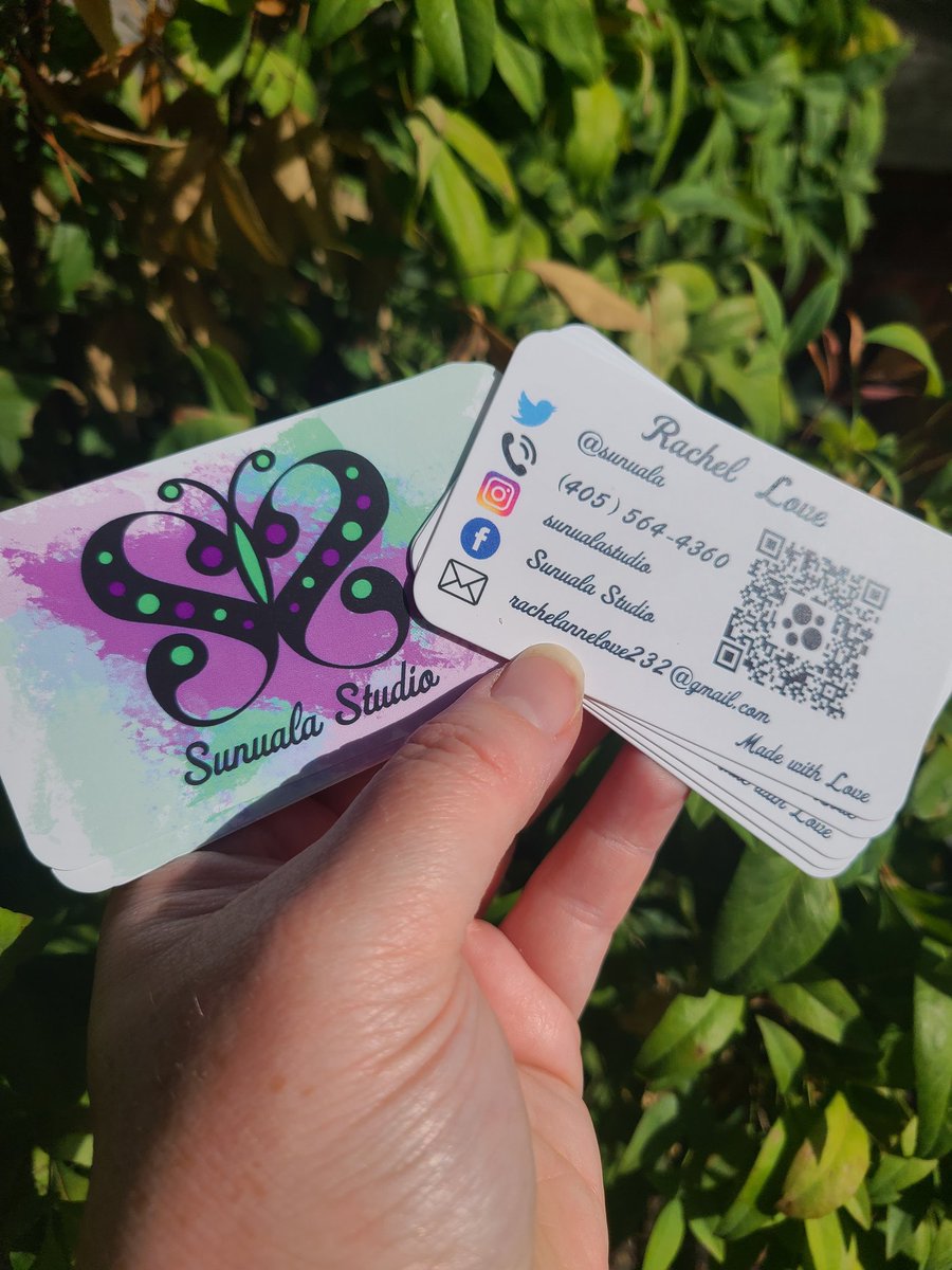 New cards just delivered from #vistaprint <a href="/Vistaprint/">VistaPrint</a> my #logo on the from of these #business #cards for #sunualastudio