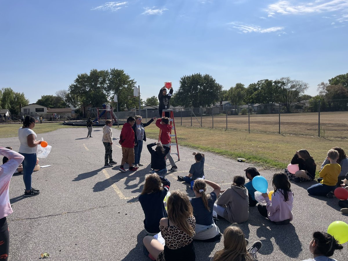 5th graders <a href="/CessnaUSD259/">Cessna Elementary School</a> are testing out their “egg”cellent pararchute designs! #wpsproud