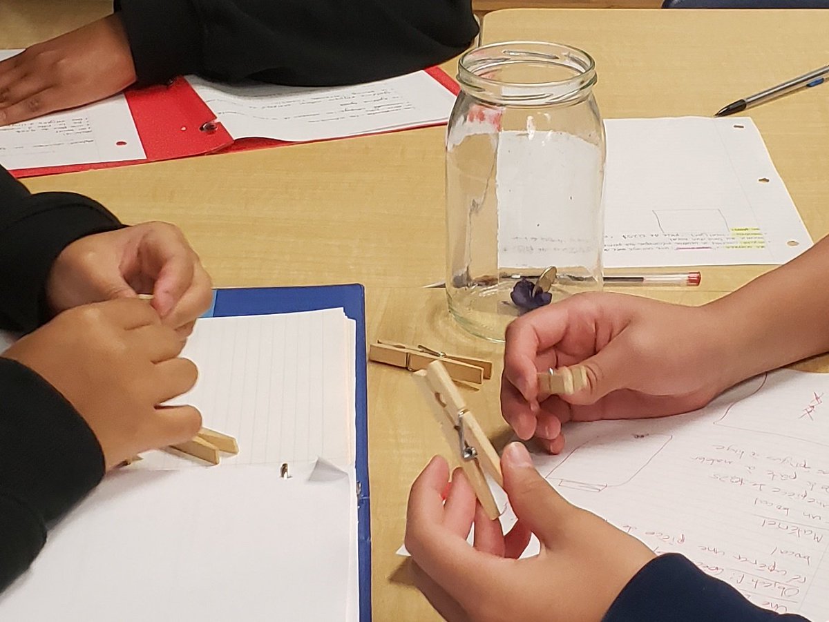 8JL <a href="/louisearbourfi/">Louise Arbour FI</a> exploring systems today! How do components interact to create a system ?