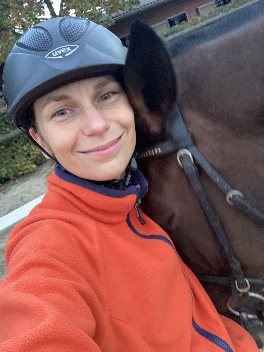 Lust auf Knutschen? - Nee, lass mal kuscheln.  #pferdeliebe