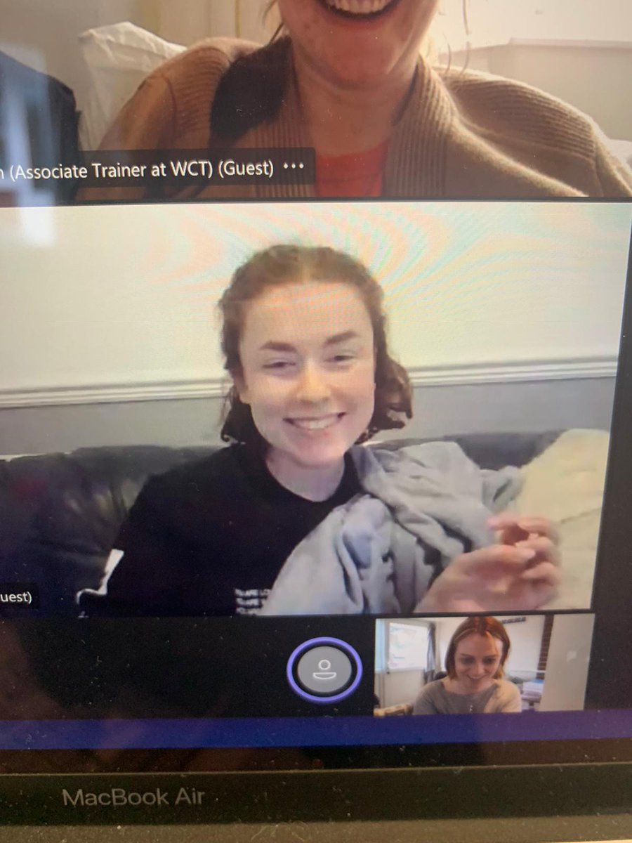 Throwback to when my screen froze with my face looking like this in the middle of an <a href="/HTMideas/">People Unlimited</a> meeting.

<a href="/JodieDevereux/">Jodie Devereux</a> expertly captured the moment.

😂