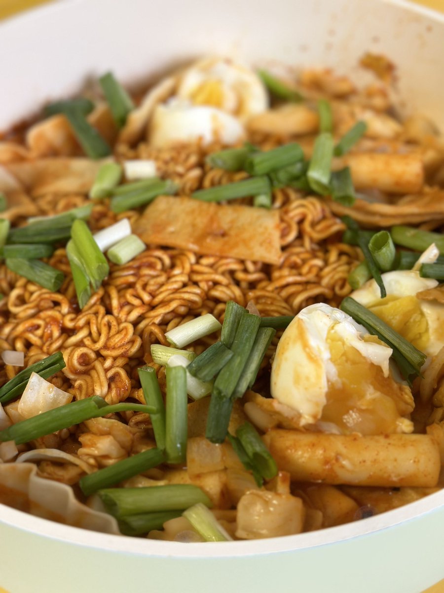 _tinybunny_'s tweet image. I’m very proud of the rabokki I made today