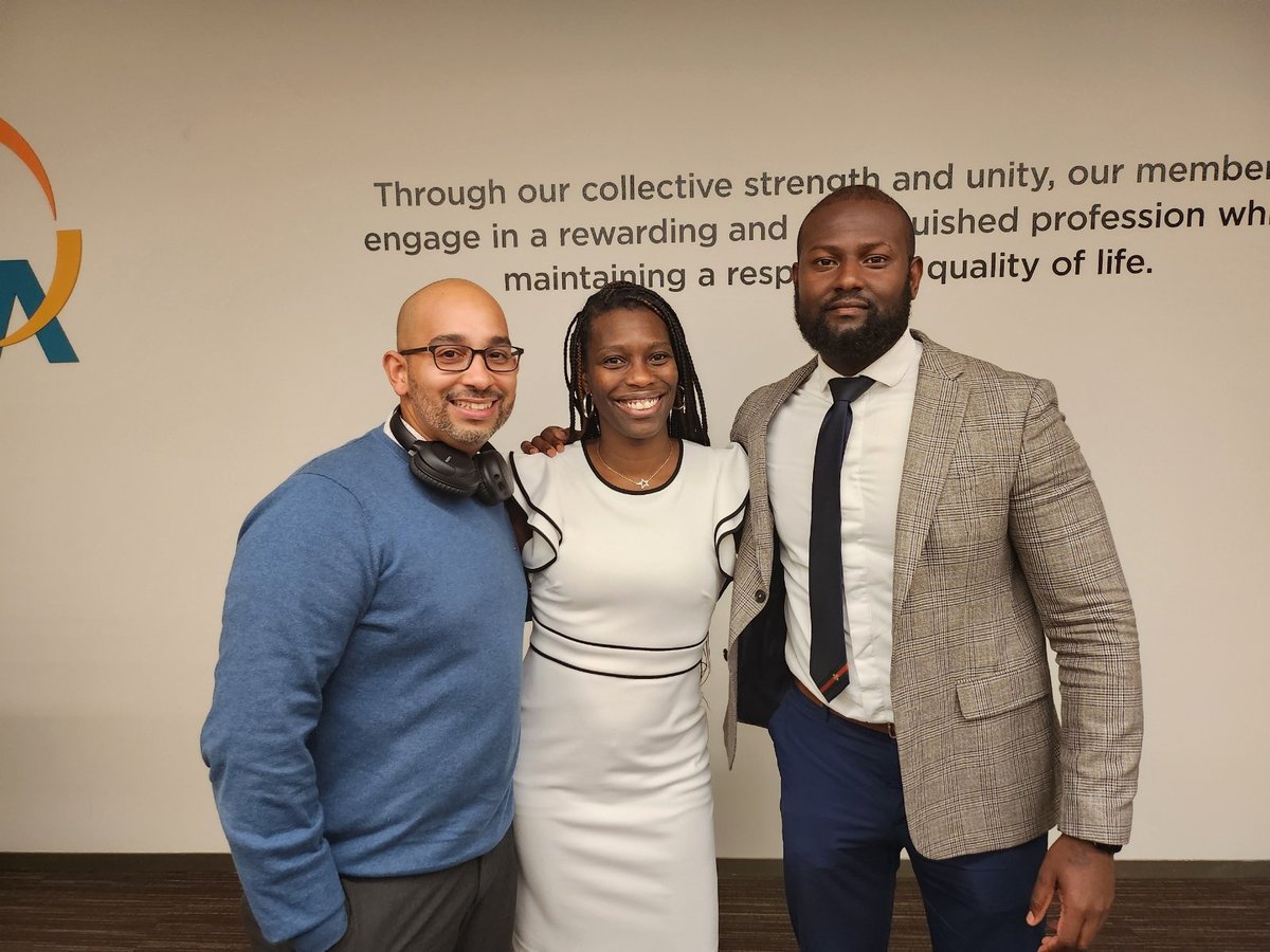 Mr_E_Math123's tweet photo. Thank you for another great day of learning! Principal Ogno was dropping gems! @AlpapCsa #alpap19 #alpapian https://t.co/vMgG3qHxDM