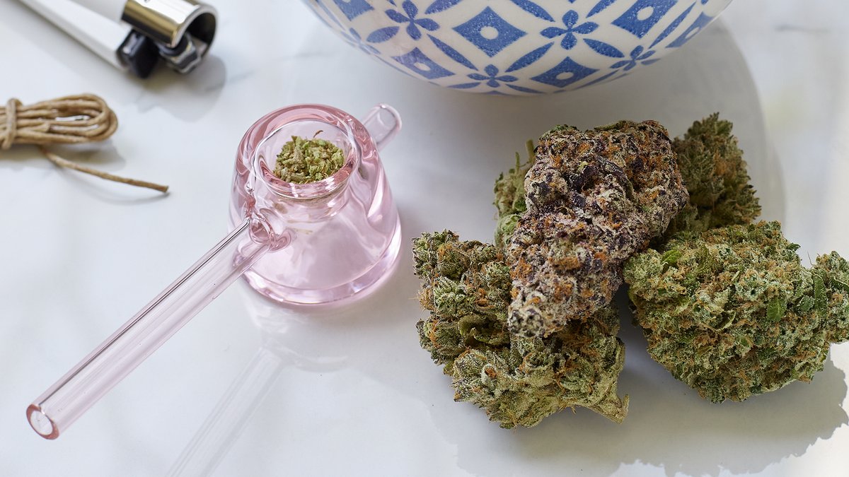 weedmaps's tweet photo. ✨ self-care routine essentials✨ https://t.co/Z62ccvdk2Y