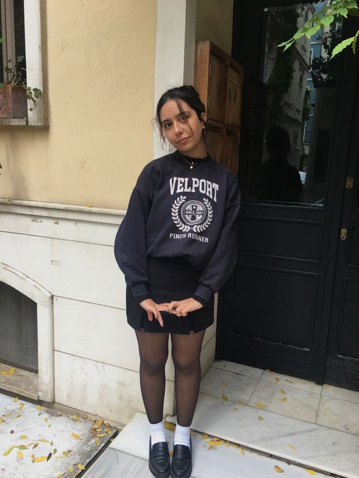 tightsandsocks2's tweet photo. Black tights and white socks #Black #tights #and #white #socks #blacktightsandwhitesocks https://t.co/DfC73XjDB6