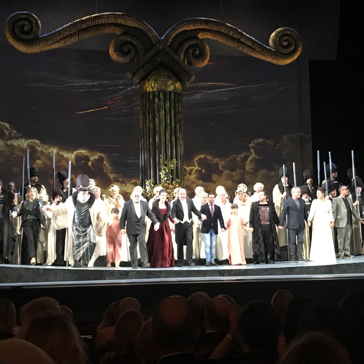 RamonSobrino1's tweet photo. Anoche, primera función de #NormaOVD de 
@operaoviedo con gran reparto encabezado por @FrancescaSassu @JosebrosT @GiacomoPrestia #PaolaGardina @serenaperez_ @FacundoMunoz016
Dirección de @RBalsadonna @MarioPontiggia 
@OFIL_Orquesta @Intermezzocoros 
Éxito 👏👏👏El domingo, 2ª https://t.co/qMoYJqCuDu