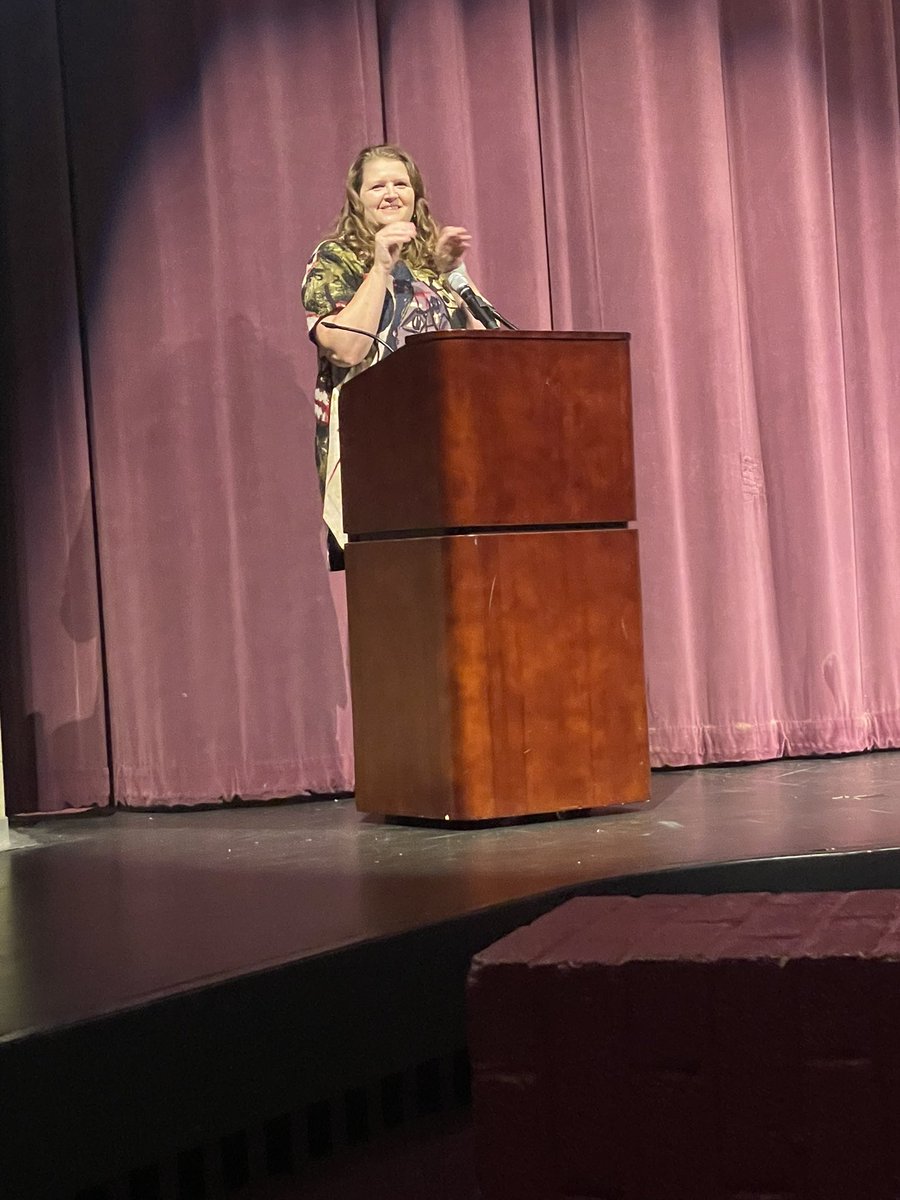 cumiskeyj's tweet photo. It was an incredible day of learning in Lamphere about being Trauma-Informed with Shenandoah Chefalo. She’s an inspiration to us all. It was awesome to be learning together as an entire district today. https://t.co/JKClXxwj8A