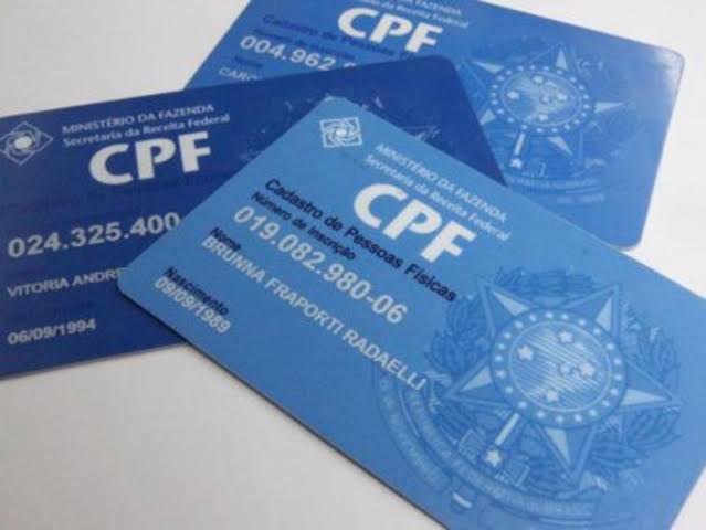 A situação do seu CPF sendo "Pendente de Regularização” ou  "Suspensa" precisa do trabalho de um Contador .... Chama no WhatsApp 11 91713  3454