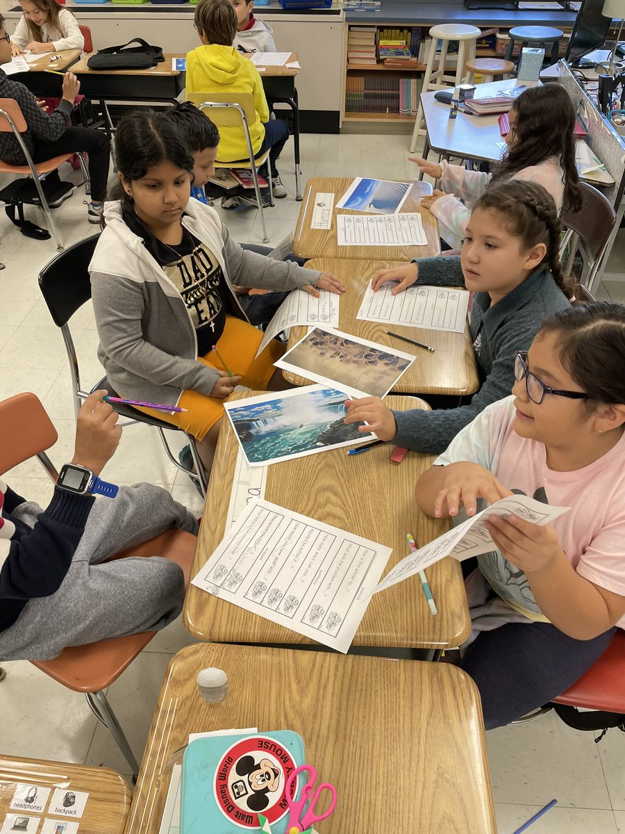 Some awesome <a href="/Wesleyasd4/">Wesley School</a> 4th graders in @MrsOgrade4 class “speed dating” and creating some HOT questions! #ASD4ALL