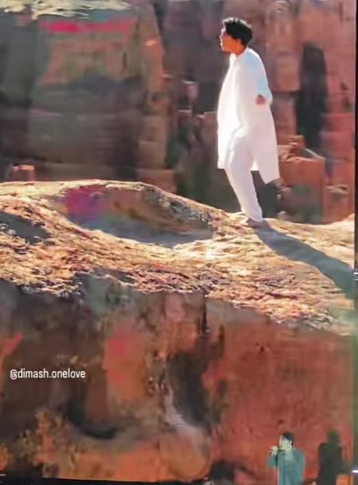 Adelma30513806's tweet photo. 💕#DimashQudaibergen Is a great composer. He can make an epic song like #TheStoryOfOneSky or "El Amor en Ti", "War and Peace", and another beautiful pop song like #BeWithMe. @dimash_official 🍁 https://t.co/JAKcBMJxiC