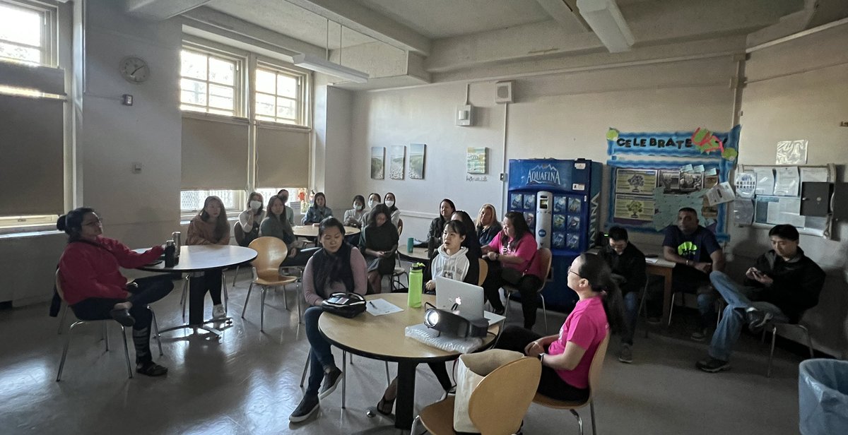 PS173Q's tweet photo. Time to plan for our Class of 2023! First senior committee meeting. #ps173q #SeniorCommittee #ClassOf2023 @NYCSchools @D26Team @DOEChancellor https://t.co/9EU269in0P