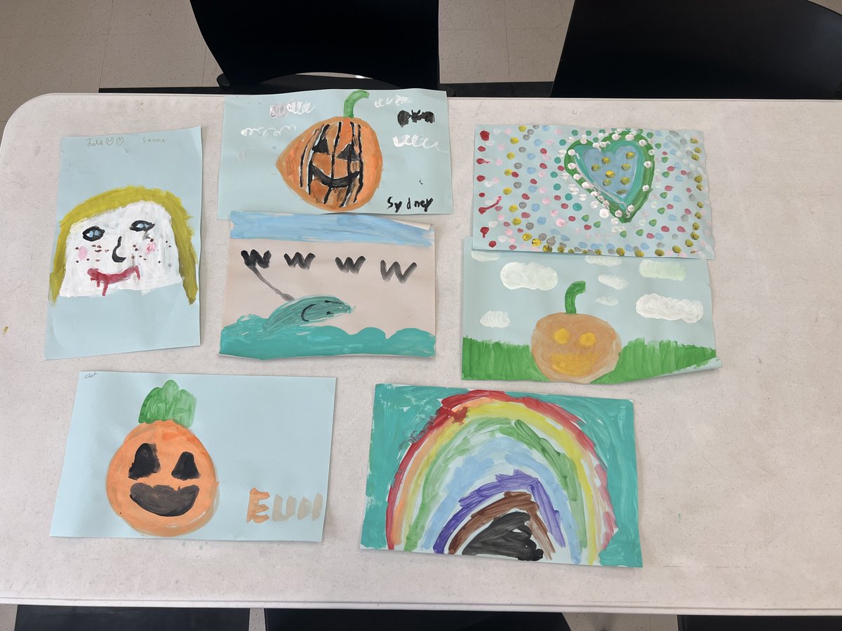 CESRockvilleMD's tweet photo. Our after school program, Cardinal Club, is bursting with fall cheer! Check out these beautiful pumpkins and paintings that students made during their paint sessions. Nice work, everyone! #StudentArtwork #CardinalClub #CESRockville https://t.co/HEinWjNgCd