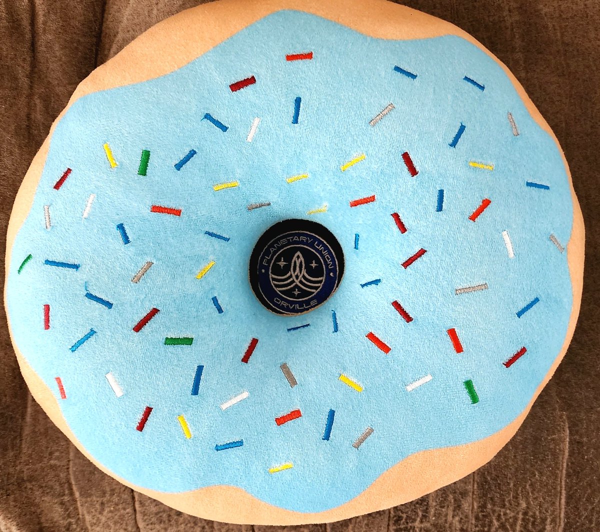 DFX1701's tweet photo. My #PlanetaryUnion Donut Pillow...😉 #RenewTheOrville #TheOrville #TheOrvilleNewHorizons #TheOrvilleSeason4 https://t.co/E7mAHdCs6d