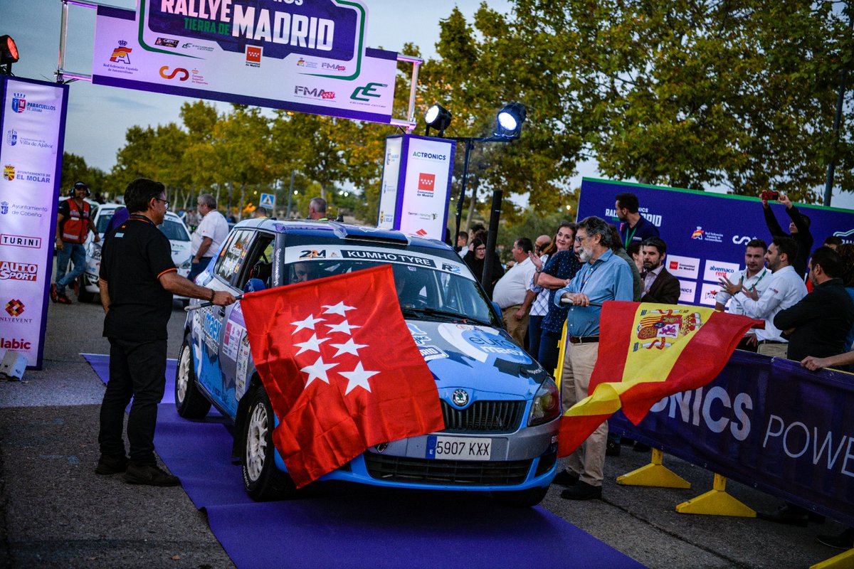 🟠⚫ Ceremonia de salida del ACtronics Rallye de Madrid terminada 👏👏 <a href="/EscuderiaCentro/">Escudería Centro</a>