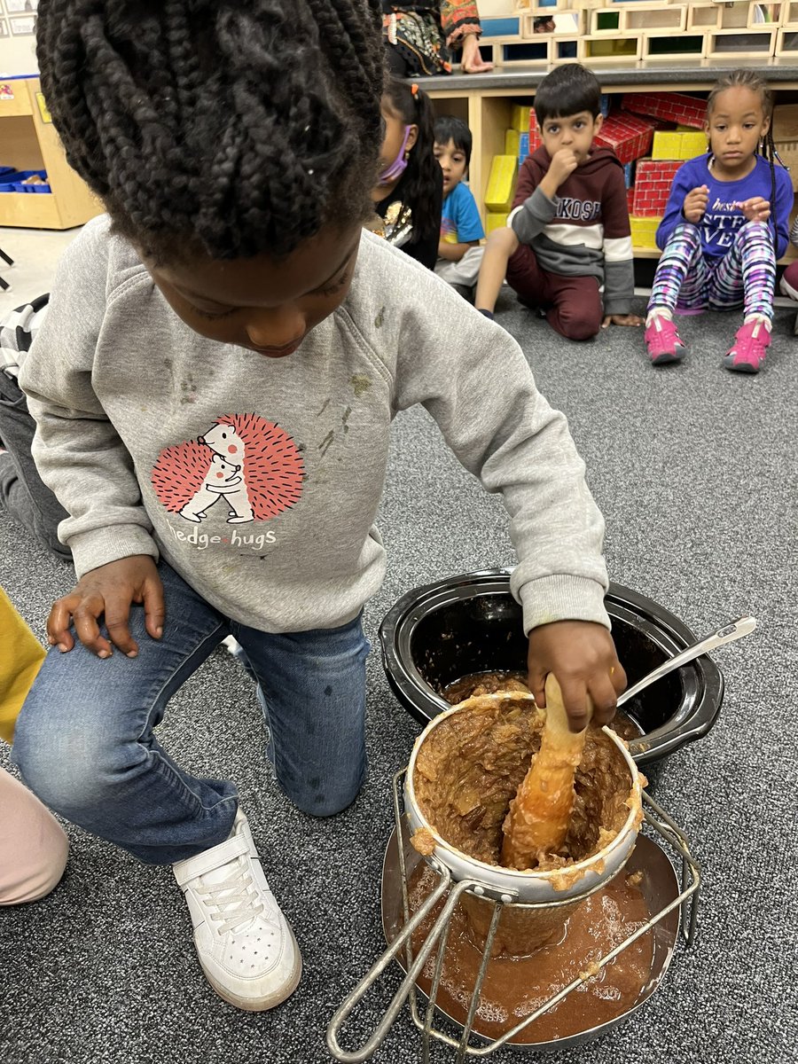 GibsonKA (@kakindies) on Twitter photo We made apple sauce today and the classroom smelled amazing! <a href="/BrandonGatePS/">Brandon Gate PS</a> <a href="/balneet_singh/">Balneet Singh</a> <a href="/CraigCaslick/">Craig Caslick</a> We made apple sauce today and the classroom smelled amazing! <a href="/BrandonGatePS/">Brandon Gate PS</a> <a href="/balneet_singh/">Balneet Singh</a> <a href="/CraigCaslick/">Craig Caslick</a>