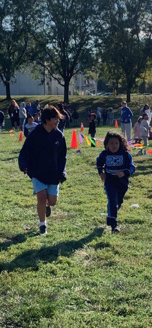 OPS_BVHSXC's tweet photo. Our cross country athletes had the amazing opportunity to volunteer at Indian Hill Elementary today helping students compete in various races #futurebisonrunners #BVproud https://t.co/uUSzyd80hT