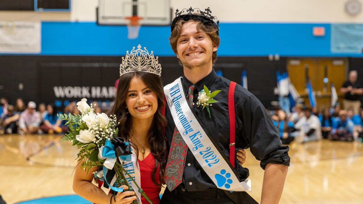 WoodlandHillsHS's tweet image. Meet your 2022 Homecoming King and Queen - Mr. Elijah Kline and Ms. Annelise Hanson!

They received their crowns from last year's King and Queen, Mr. Deontae Williams and Ms. Haj Abdullah. 

Also freshly crowned are your Faculty King and Queen - Mr. Ferguson and Mrs. Bostard!